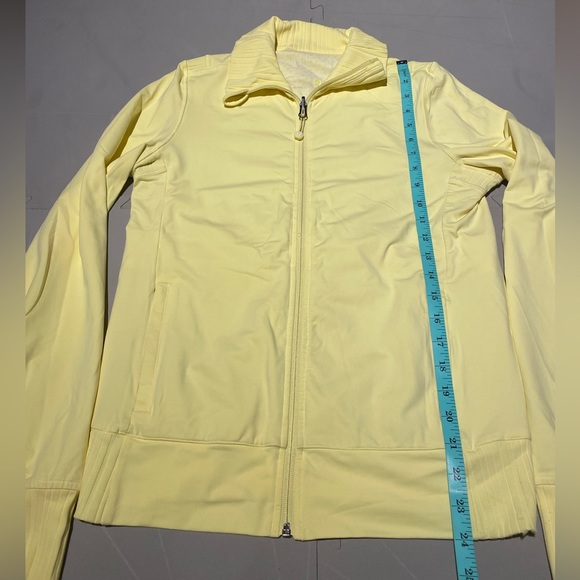LULULEMON RAJA REVERSIBLE JACKET sz 8 - Picture 10 of 10